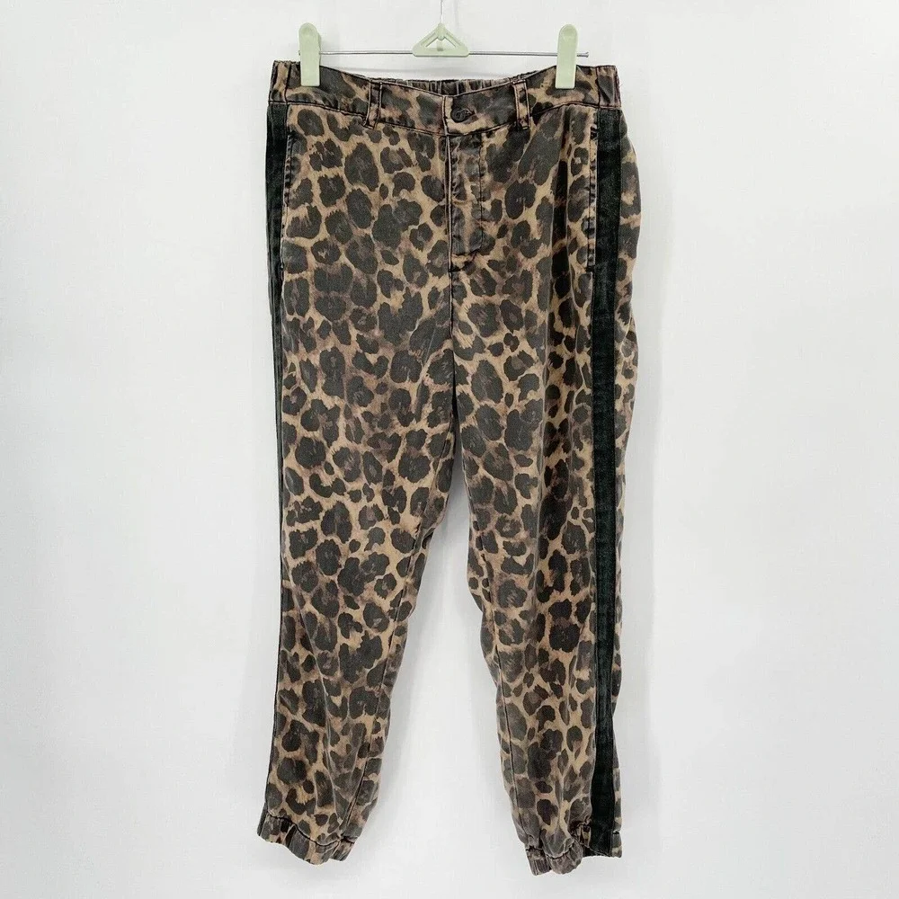 Pam & Gela Cropped Pants Leopard Print‎ Pinstripe Size M Tapered Leg Buttons
